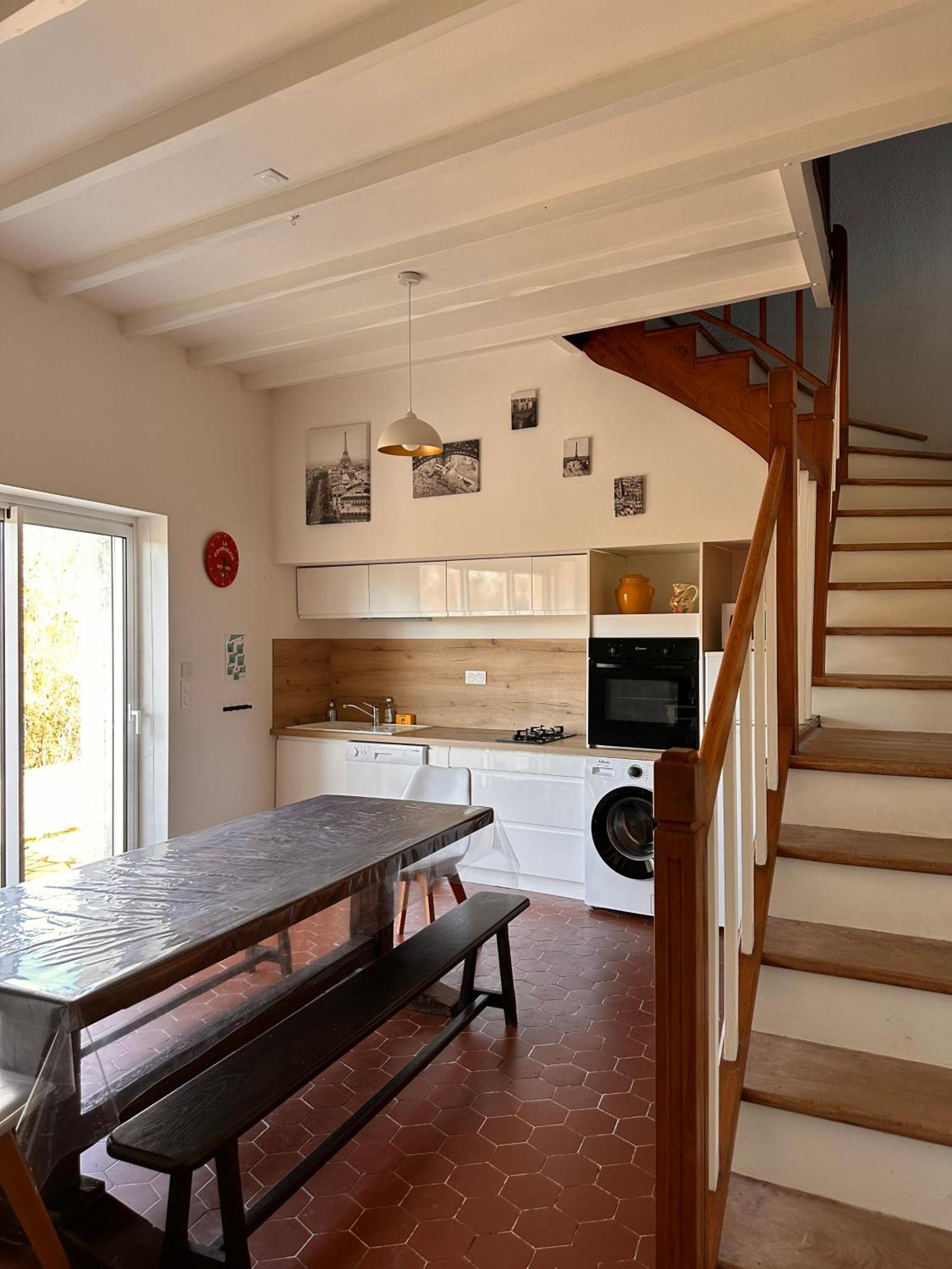 Une Maraichine En Bord De Conche Avec Barque Sans Linge De Maison Arçais 外观 照片